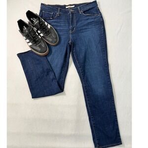 Levis Classic Straight Leg Jeans Dark Wash Blue Size 12 Minimalist Boho Denim